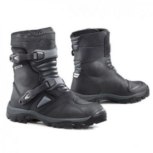 BOTAS FORMA ADVENTURE LOW DRY NEGRO