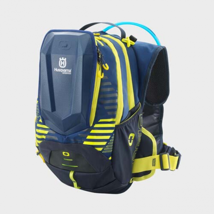 3HS240036400-TEAM-DAKAR-HYDRATION-BACKPACK