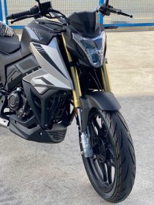 Cyclone en Motos UK Racing