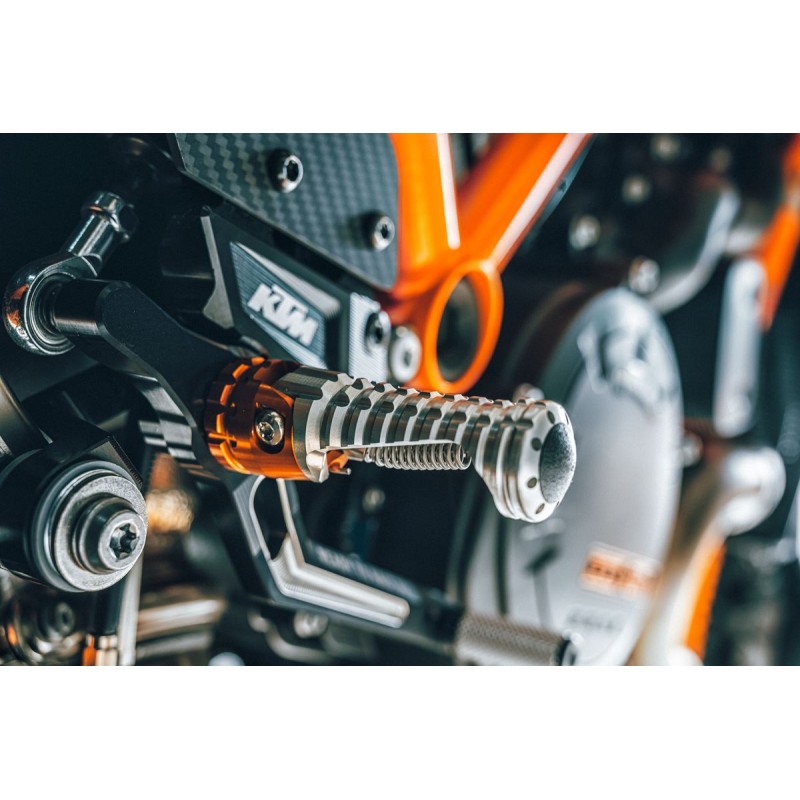 61703942144 SISTEMA DE ESTRIBERAS