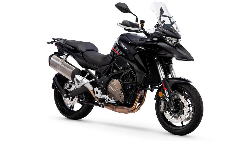 QJ-MOTOR-SRT-700-ON-MY-2025-perfil-3-4-derecho-negro