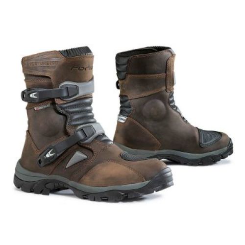 BOTAS FORMA ADVENTURE LOW DRY MARRON